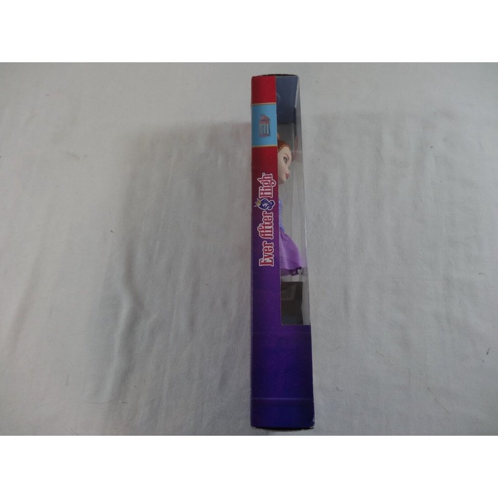 Ever After High Doll Ballet Princess Holly OHare Daughter of Rapunzel - Picture 12 of 12